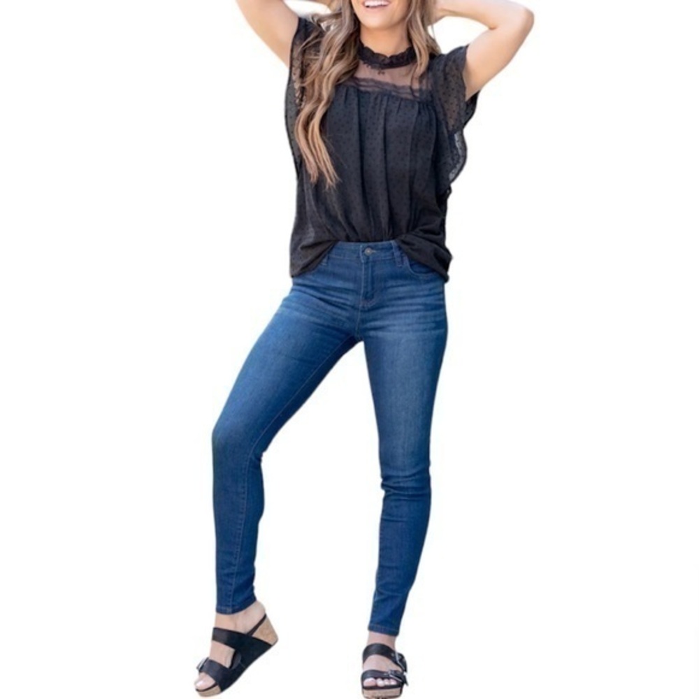 KANCAN Midrise Skinny Jeans women’s size 3/25 medium blue wash